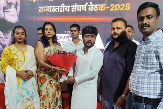 महाराष्ट्र पोलीस बॉईज संघटनेची राज्यस्तरीय संघर्ष बैठक संपन्न महाराष्ट्र पोलीस बॉईज संघटनेची राज्यस्तरीय संघर्ष बैठक संपन्न